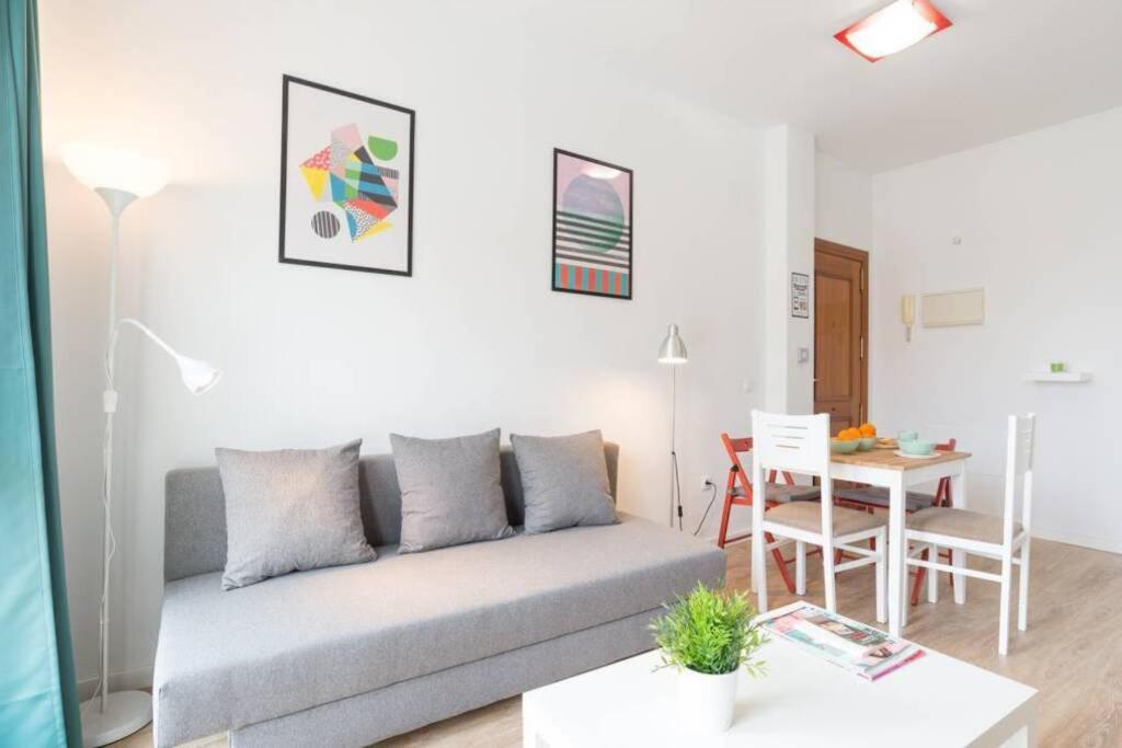 Apartament City Breaks In Malaga Downtown Zewnętrze zdjęcie